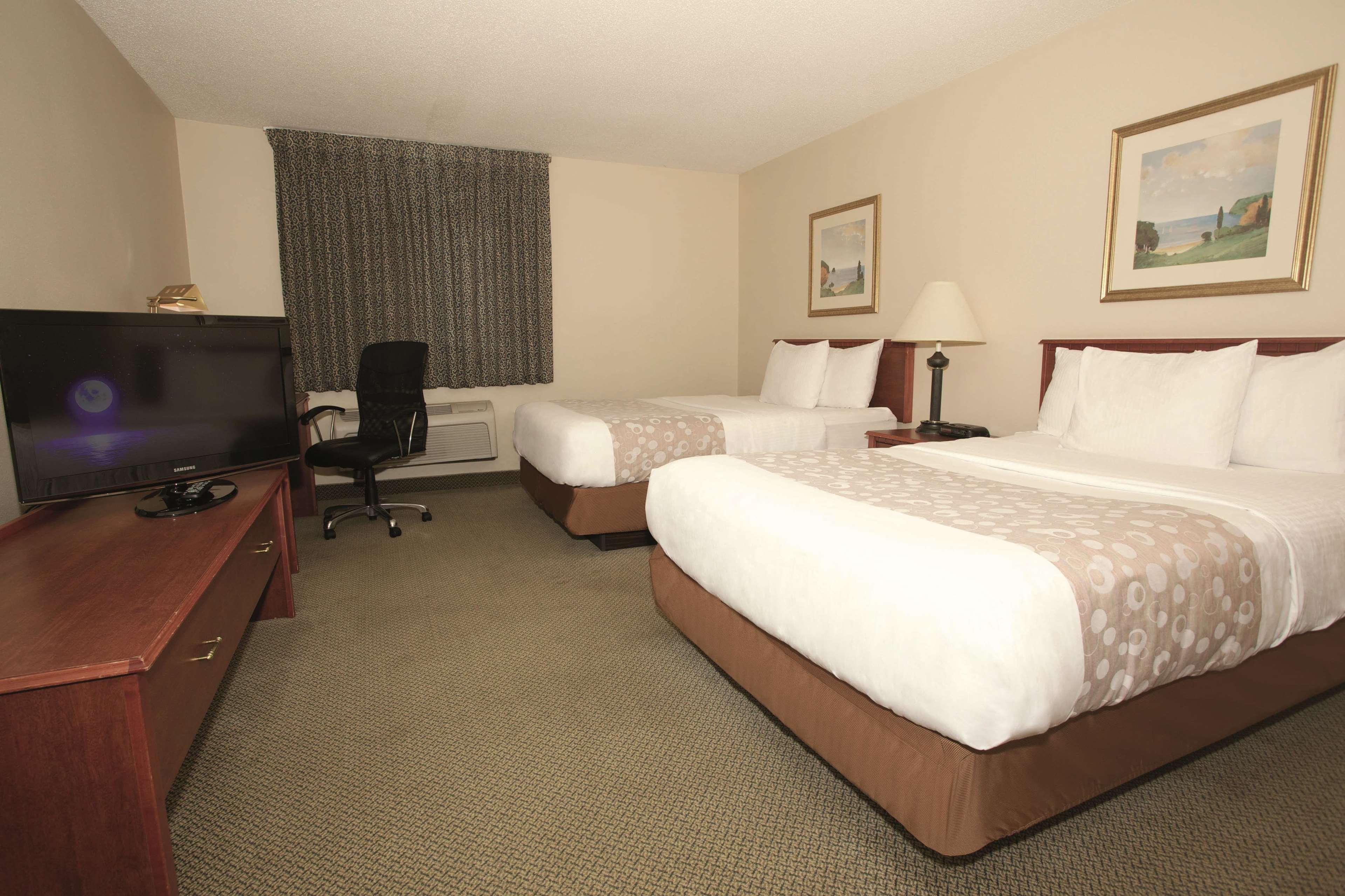 La Quinta Inn By Wyndham Milwaukee Airport / Oak Creek Exterior photo