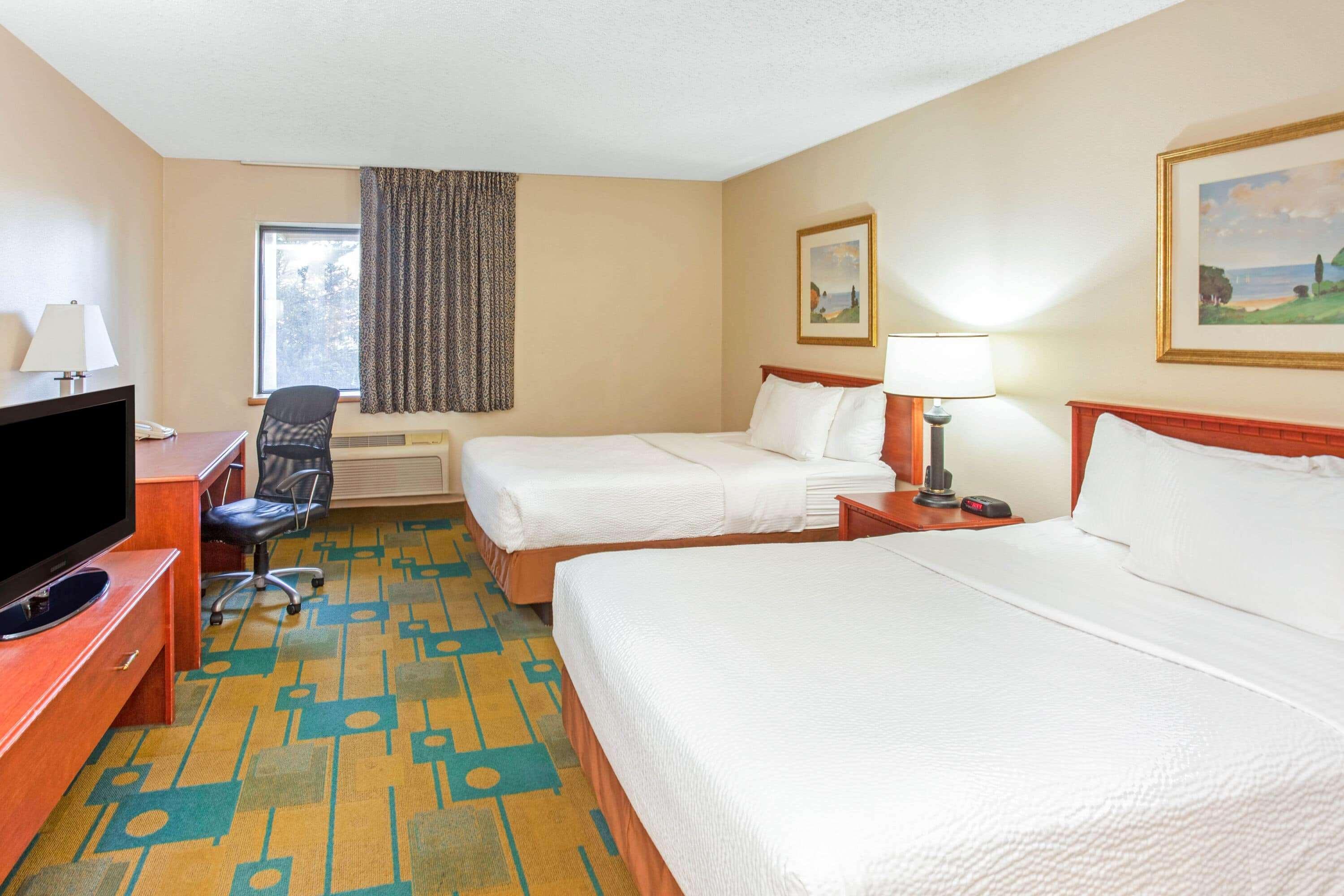 La Quinta Inn By Wyndham Milwaukee Airport / Oak Creek Exterior photo